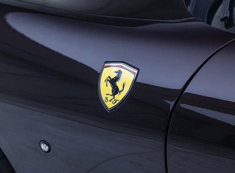 Ferrari Roma SPIDER 38