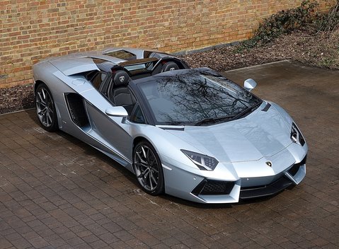 Lamborghini Aventador LP 700-4 Roadster 27