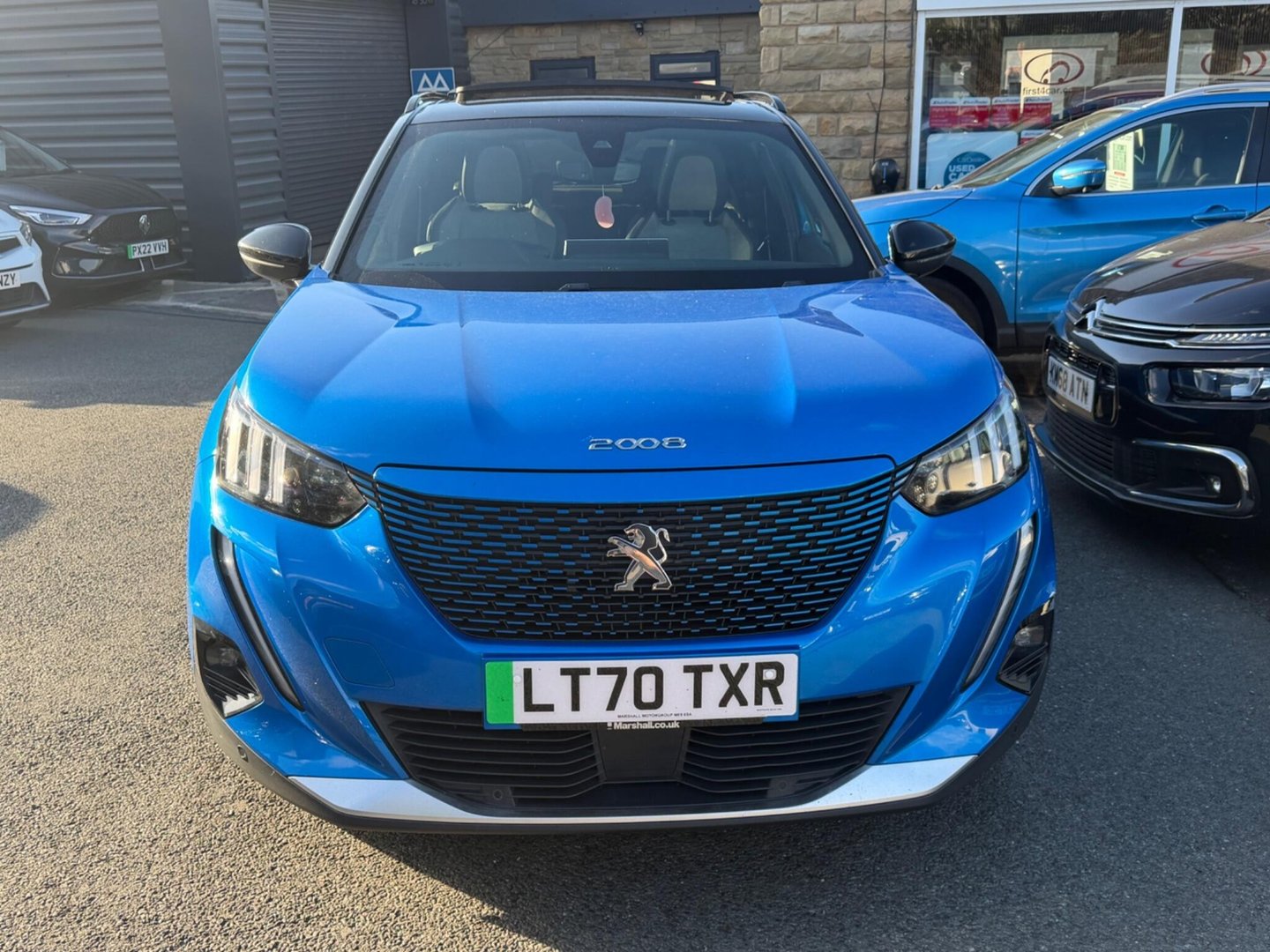 2020 Peugeot e-2008 — image 2