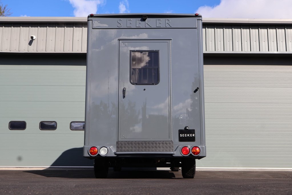 Renault Master DEMO MODEL 3.5 TON ADVANCE 150 AUTO STALLION BUILD SEEKER HORSEBOX REAR BED 5