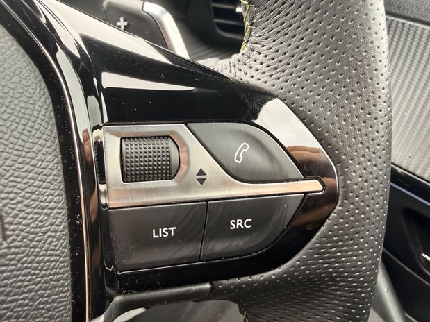 Peugeot 208 GT 25