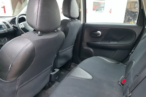 Nissan Note ACENTA.. 14 MAIN DEALER SERVICES.. 1 PREVIOUS KEEPER.. STUNNING EXAMPLE 14