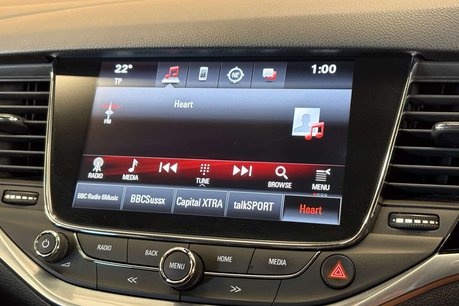 Vauxhall Astra 1.4i Turbo Elite Nav Hatchback 5dr Petrol Auto Euro 6 (s/s) (150 ps) 39