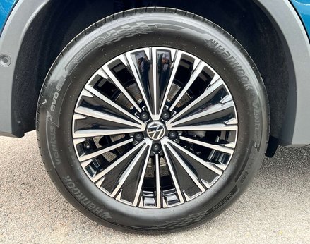 Volkswagen Tiguan 1.5 Tiguan Life TSi PHEV Semi-Auto 5dr 14