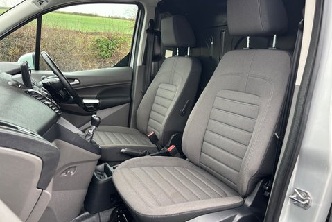 Ford Transit Connect 240 L1 Limited Panel Van - Rear Camera 15