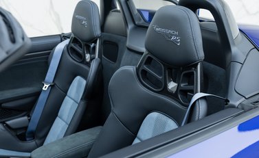 Porsche 718 Spyder RS 40