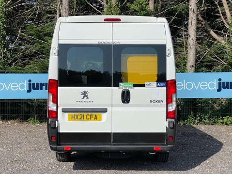Peugeot Boxer 2.2 Boxer 440 17-SEAT Minibus Lite NON-D1 with Full width Ramp. E6 13