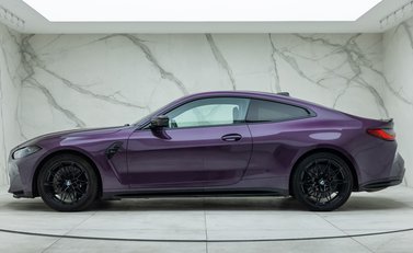 BMW M4 COMPETITION 5