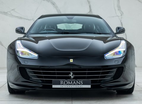 Ferrari GTC4 Lusso V12 4