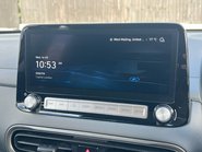 Hyundai KONA PREMIUM 12