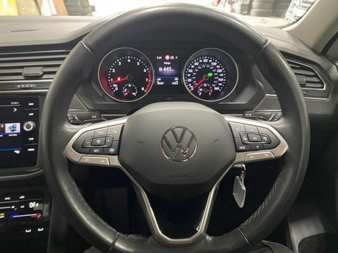 Volkswagen Tiguan LIFE TSI DSG 15