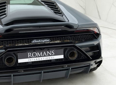 Lamborghini Huracan LP640-4 EVO 19