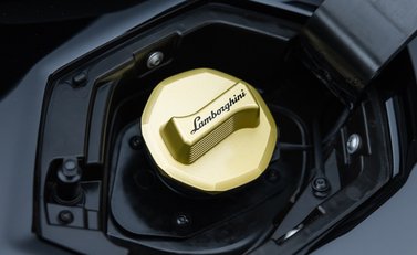 Lamborghini Aventador S LP 740-4 39