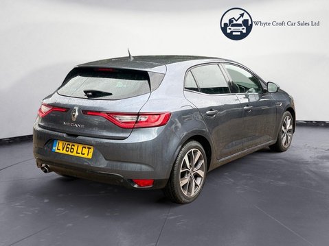 Renault Megane 1.2 TCe Dynamique S Nav Euro 6 (s/s) 5dr 8