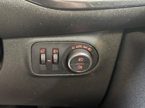 Vauxhall Corsa 1.4i ecoFLEX Energy Euro 6 5dr (a/c) 17