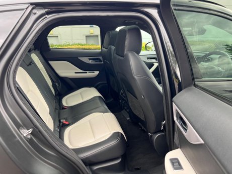 Jaguar F-Pace 2.0 D180 R-Sport Auto AWD Euro 6 (s/s) 5dr 33