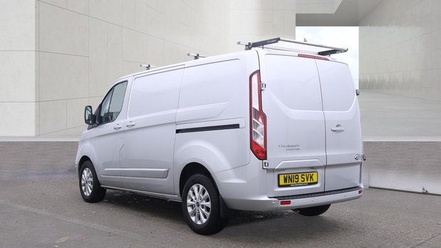 Ford Transit Custom SWB L1H1 Low Roof Limited 300 Air Con Alloys Sensors EURO 6 NO VAT 6