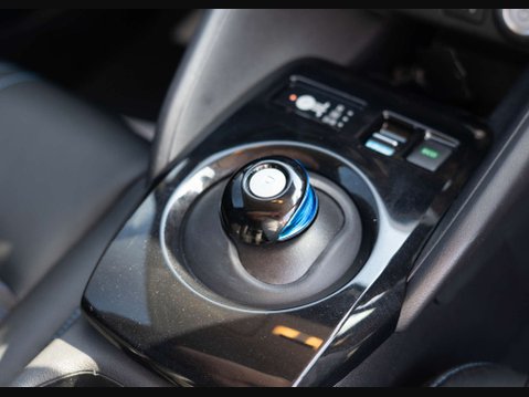 Nissan LEAF Leaf N-Connecta 5dr 33