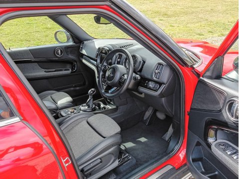 Mini Countryman 1.5 Cooper Auto 6Spd ALL4 Euro 6 (s/s) 5dr 29