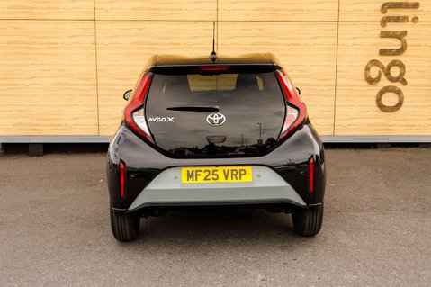 Toyota Aygo X VVT-I EDGE 6