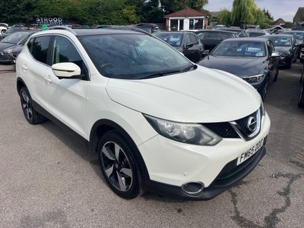 Nissan Qashqai 1.2 DIG-T n-tec+ XTRON 2WD Euro 6 (s/s) 5dr