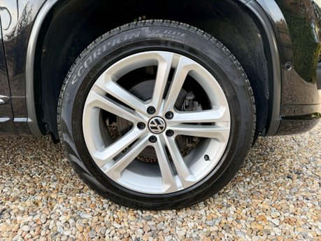 Volkswagen Tiguan 2.0 TDI BlueMotion Tech R-Line SUV 5dr Diesel DSG 4WD Euro 5 (s/s) (177 ps) 13