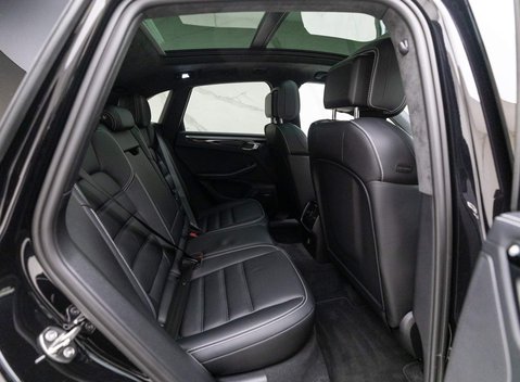 Porsche Macan TURBO PDK 9