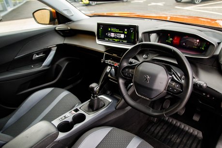 Peugeot 2008 PURETECH S/S ALLURE PREMIUM