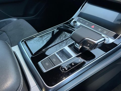 Audi Q7 3.0 TFSIe V6 55 S line SUV 5dr Petrol Plug-in Hybrid Tiptronic quattro Euro 42