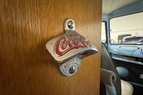 Volkswagen Transporter CARAVAN 25