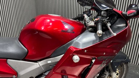 Honda CBR 2001 37K PROJECT BIKE SPARES OR REPAIR SPORTS TOURER 10