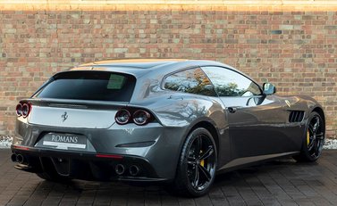 Ferrari GTC4 Lusso 7