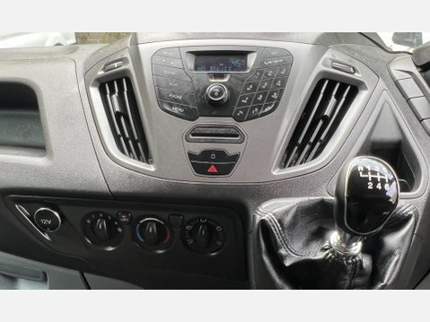 Ford Transit Custom 2.2 TDCi 270 Panel Van 5dr Diesel Manual L1 H2 (186 g/km, 98 bhp) 40
