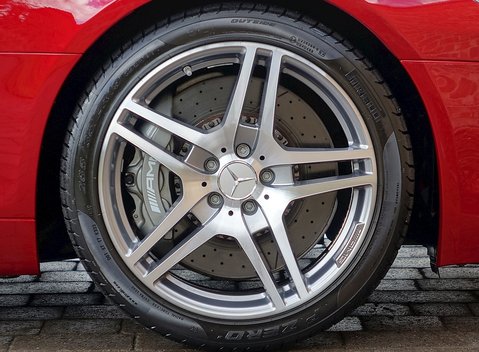 Mercedes-Benz SLS AMG 14