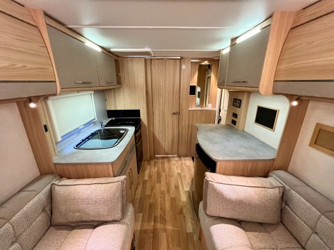 Coachman Amara 450-2 33