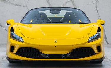 Ferrari F8 SPIDER 7