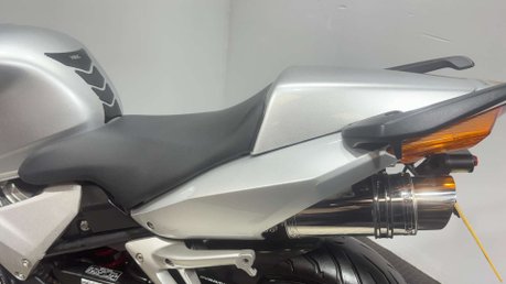 Honda VFR 2001 VTEC ONLY 19K NEW MOT SERVICED SPORTS EXHAUST 800CC 44