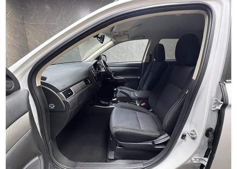 Mitsubishi Outlander 2.2 DI-D 3 SUV 5dr Diesel Manual 4WD Euro 6 (s/s) (147 ps) 47