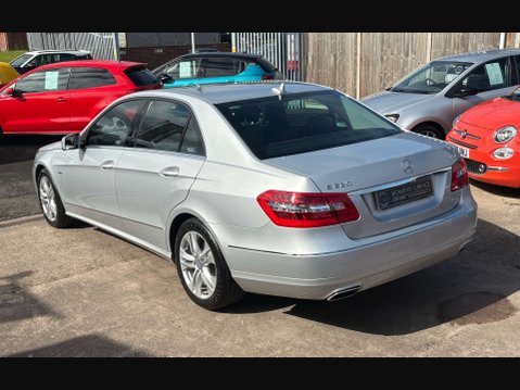 Mercedes-Benz E Class 2.1 E220 Executive SE CDi BlueEfficiency Auto 4dr 28