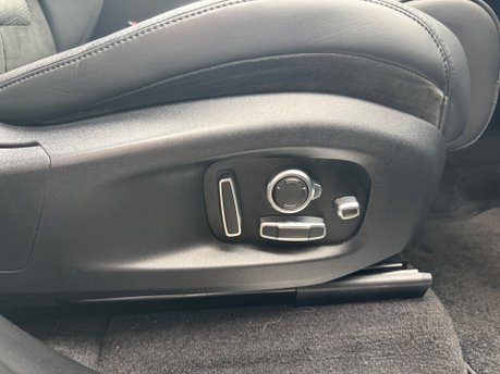 Land Rover Range Rover Sport 5.0 P575 V8 GPF SVR SUV 5dr Petrol Auto 4WD Euro 6 (s/s) (575 ps) 30