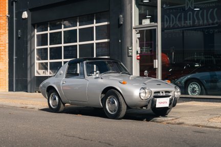 Toyota Supra Sports 800 2