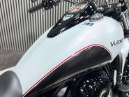 Kawasaki Vulcan 900 VN 2016 ONLY 2K NEW MOT LIGHTWEIGHT CRUISER A2 BIKE 32