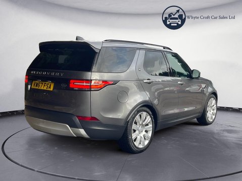 Land Rover Discovery 3.0 TD V6 HSE Luxury Auto 4WD Euro 6 (s/s) 5dr 8
