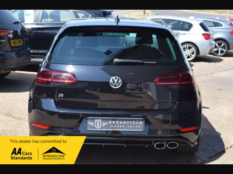 Volkswagen Golf 2.0 Golf R TSi 4WD 5dr 3