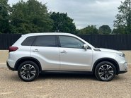 Suzuki Vitara SZ5 BOOSTERJET MHEV 5