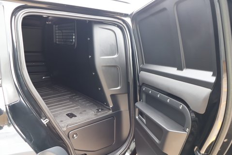 Land Rover Defender 110 HARD TOP SE MHEV super low miles styled by SEEKER UK ask about rear seats  20