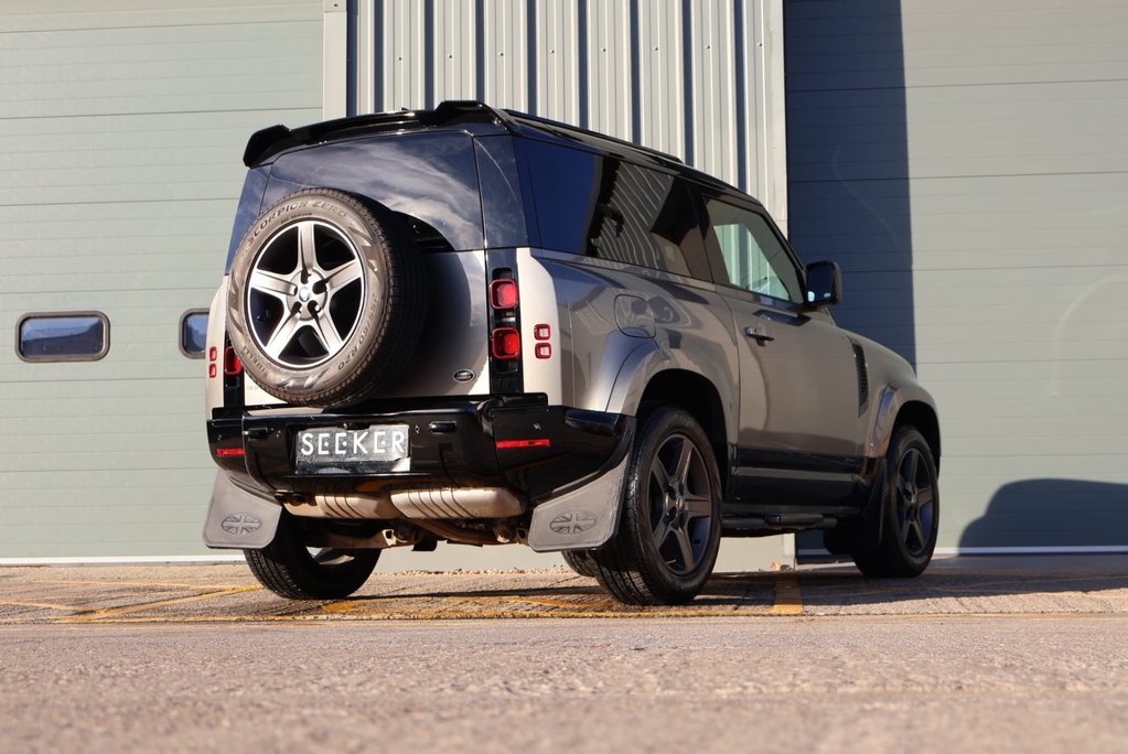 Land Rover Defender 90 X-DYNAMIC SE MHEV STYLED BY SEEKER UK 350 BHP UPGRADE  6