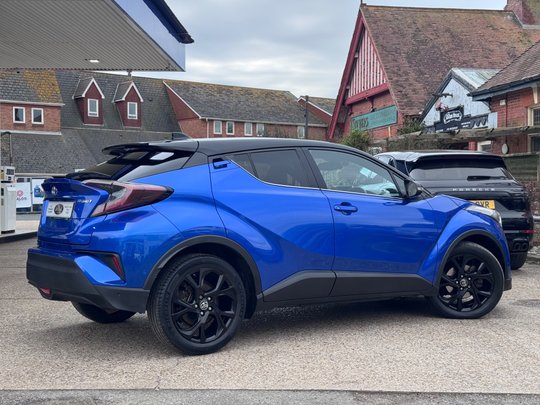 Toyota C-HR DYNAMIC