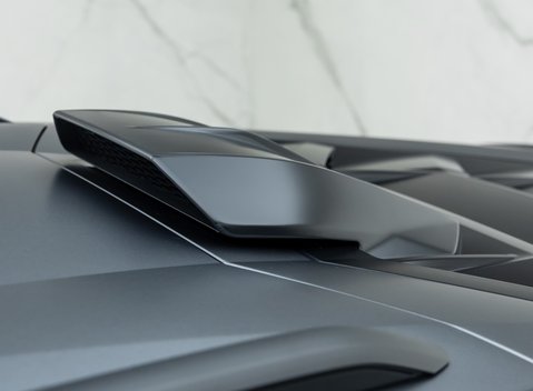 Lamborghini Huracan STERRATO 35