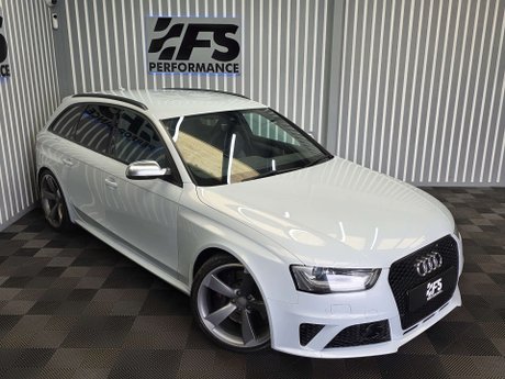 Audi RS4 4.2 FSI V8 Estate 5dr Petrol S Tronic quattro Euro 5 (450 ps) 43